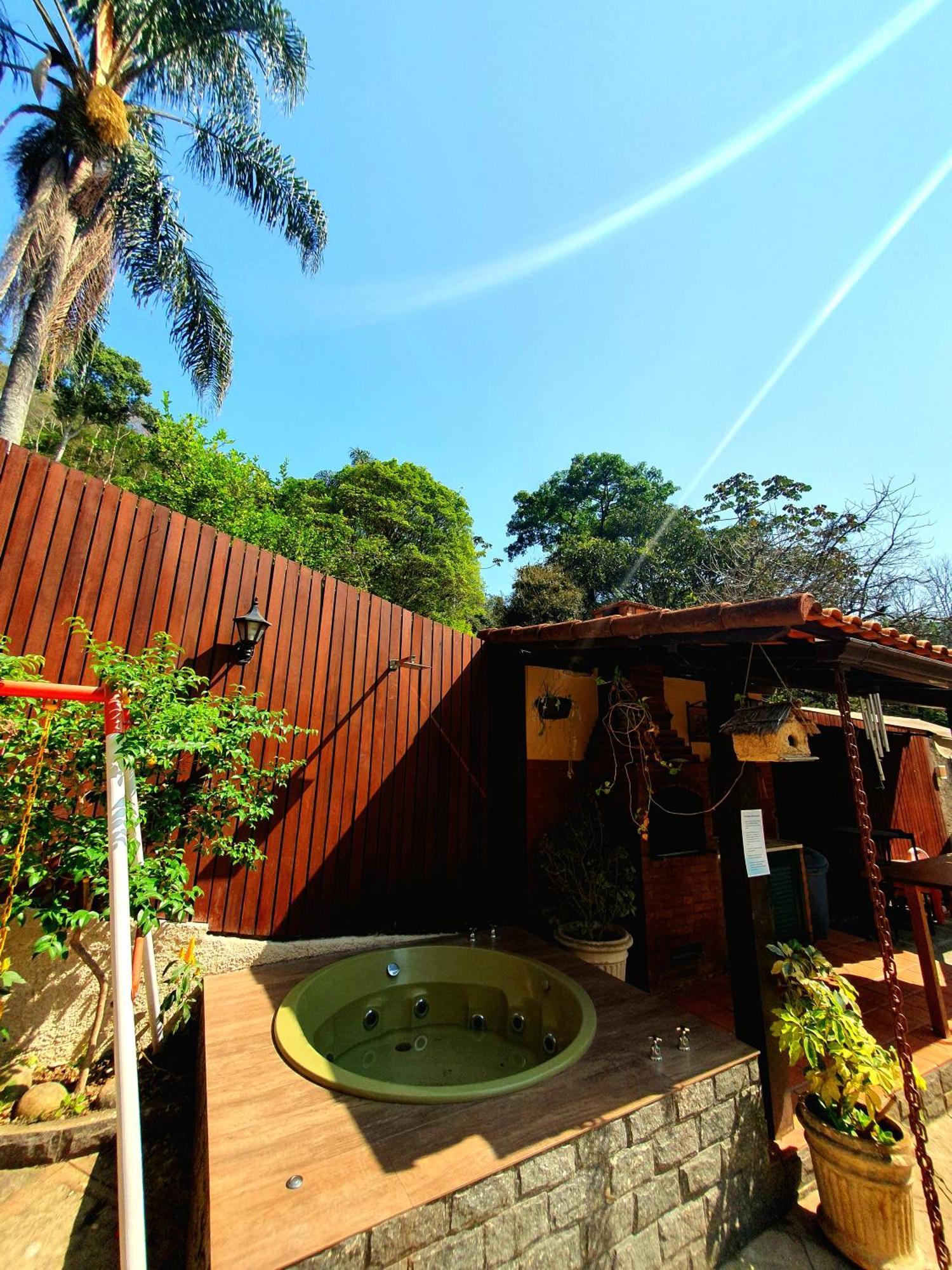 Aconchego De Itaipava - Casa De 3 Quartos, Equipada, Area Kids, Jacuzzi, Pet Friendly, Churrasqueira, Em Meio A Natureza E Proximo Ao Centro Do Bairro Petrópolis Zewnętrze zdjęcie